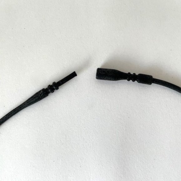 Red Flower Choker Necklace - Picture 4 of 4